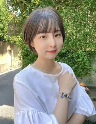 ショート カラー 🦋透明感カラー🦋 なつやのヘアスタイル