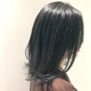 ミディアム 加藤 憂のヘアスタイル