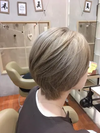カラー 伊藤 いほみのマツエク・マツパデザイン