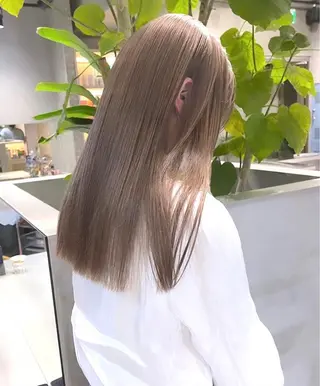 ロング カラー 原宿🩵 ブリーチカラー優海のヘアスタイル