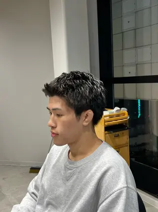 ショート メンズ 渡邉 真也のヘアスタイル