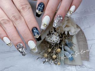ミディアム カラー ネイル Le’a NailSalonのネイルデザイン