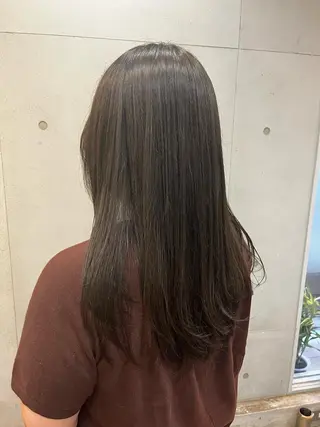 セミロング おせ ちさとのヘアスタイル