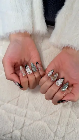 ネイル . MAKI NAILのネイルデザイン