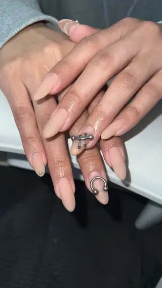 ネイル Tomo 🦋💜のネイルデザイン