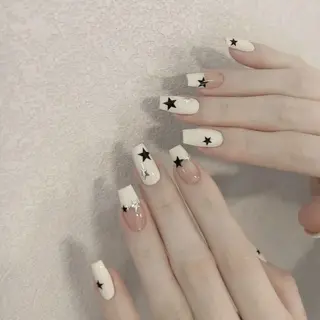 ネイル Queen‘s なんのネイルデザイン