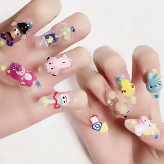ネイル Nailsalon Liliesのネイルデザイン