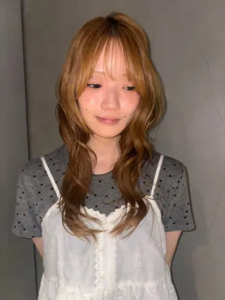 セミロング yu 🍓/レイヤー /透明感カラーのヘアスタイル