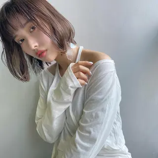ミディアム カラー CLAN クランのヘアスタイル