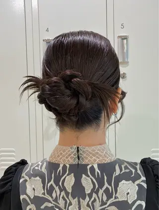 ロング ヘアアレンジ いなだ さくらのヘアスタイル