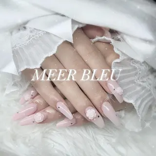 ネイル MEER BLEU Risaのネイルデザイン