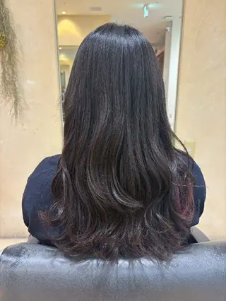 ロング 川瀬 由詩のヘアスタイル