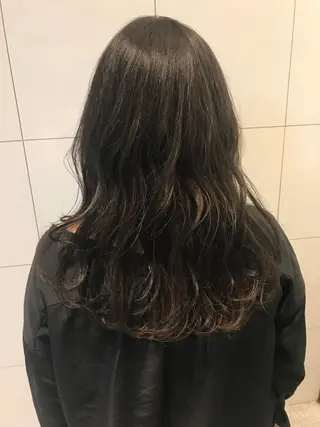 ロング カラー SUZUKA .のヘアスタイル