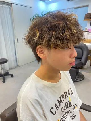 パーマ メンズ 似合う髪型見つけます AYAKAのヘアスタイル