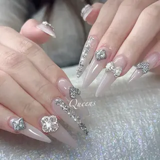 ネイル Queens テイのネイルデザイン