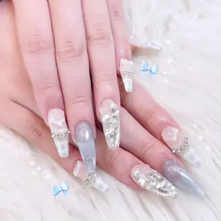ネイル ️🫧みつき/ 渋谷/痛ネイル️🫧のネイルデザイン