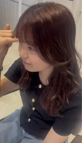 ミディアム カラー EARTH 柿崎日菜のヘアスタイル