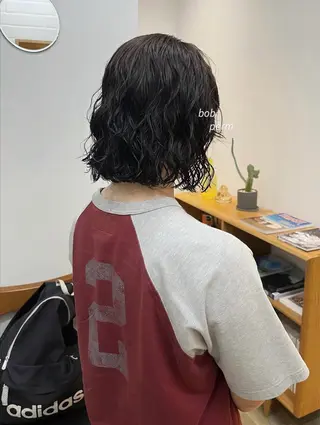 ミディアム パーマ 都築 初果のヘアスタイル