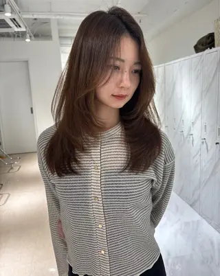 ロング レイヤーカット🤍 seriraのヘアスタイル