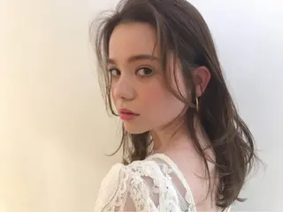 セミロング パーマ ヘアアレンジ ヒロミ/アレンジ/ アンニュイ/透け感のヘアスタイル