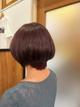 ショート カラー コバヤシ ユメのヘアスタイル