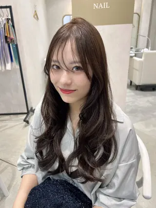 ロング 小池 夏美のヘアスタイル