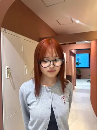 ミディアム カラー 山本 望華のヘアスタイル