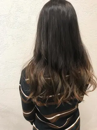 ロング カラー デザインカラー🌈 高木リョウのヘアスタイル