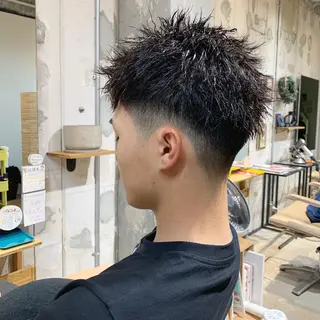 ショート パーマ 佐藤 慎哉のヘアスタイル
