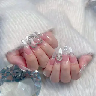 ネイル Rinaky Amee Nailのネイルデザイン