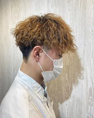 ショート カラー パーマ メンズ TELA HAIR 副代表 岡田のヘアスタイル