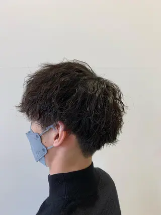 ショート パーマ メンズ サケモト ユウジのヘアスタイル