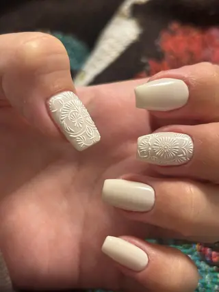 ネイル 手描き🌸ニュアンス monny nailのネイルデザイン