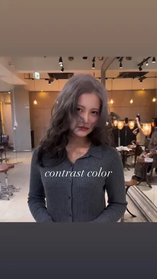 セミロング カラー 💜ハイトーン💛 マジカルかいちゃんのヘアスタイル
