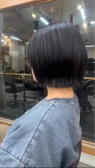 ショート カラー 佐藤 遥菜のヘアスタイル