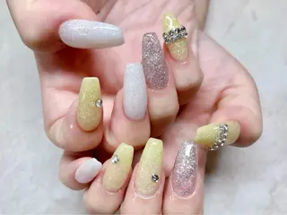 ネイル 【 RILUNA 】 三鷹のマツエク・マツパデザイン