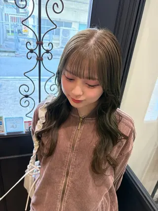 ロング カラー しおり🍬 KOKORO🤍のヘアスタイル