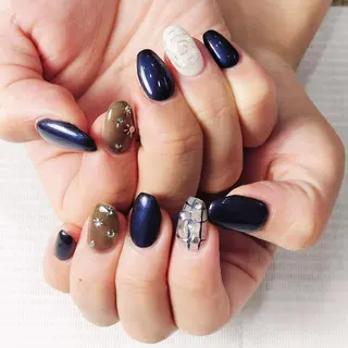 ネイル 桃子 Nail高円寺のネイルデザイン