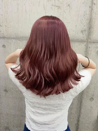 ミディアム 山田 絵里菜のヘアスタイル
