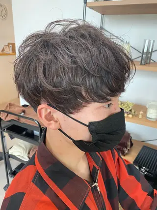 パーマ メンズ 似合う髪型見つけます AYAKAのヘアスタイル