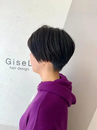 ショート カラー GiseL ジゼル六本松のヘアスタイル