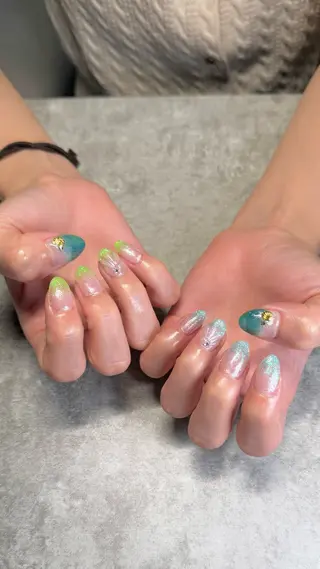 ネイル shino🌟 痛ネイルのネイルデザイン