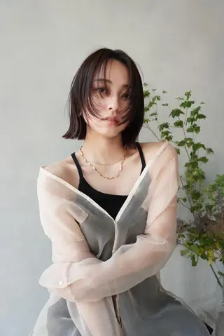 ミディアム カラー CEINEloq 学芸大学のヘアスタイル