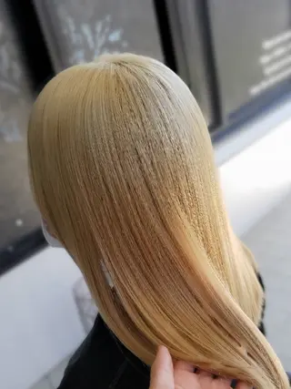 カラー セミロング 小島　崇義 ブリーチお任せ下さいのヘアスタイル