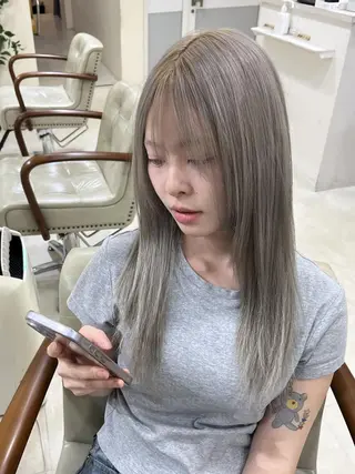 セミロング カラー 🧡可愛い色落ち🧡 ハイトーン特化🧡のヘアスタイル