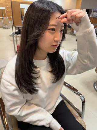 ミディアム 太田 明伽のヘアスタイル