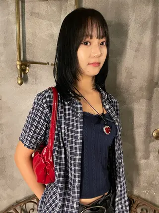 ミディアム カラー くびれレイヤー/艶 カラー　MADOKAのヘアスタイル