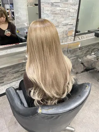 ロング 💎エクステ× 🩵カラーBIZEのヘアスタイル
