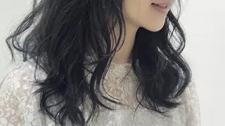 セミロング カラー 当日予約🆗✂︎ ウエモト タクのヘアスタイル