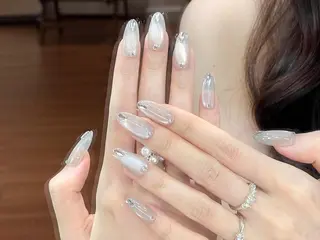 ネイル Luna ✨のネイルデザイン